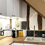 Duplex Downtown Abbaye By La Boite En *