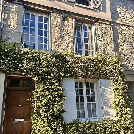 Duplex Downtown Abbaye By La Boite En 아파트 상리스