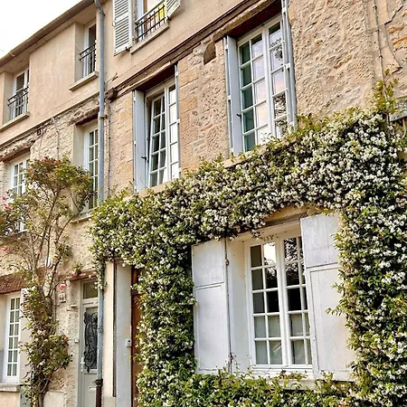 Duplex Downtown Abbaye By La Boite En 아파트 상리스